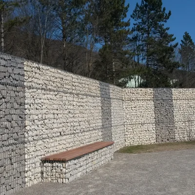 Referenz: Lärmschutzwand Bad Ditzenbach Eckausbildung Referenz: Lärmschutzwand Bad Ditzenbach Eckausbildung