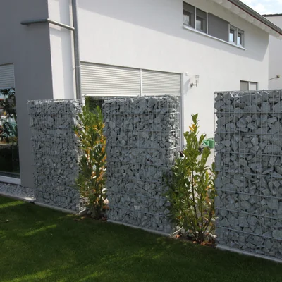 Referenz: FS Steinzaun Granit grau Referenz: FS Steinzaun Granit grau